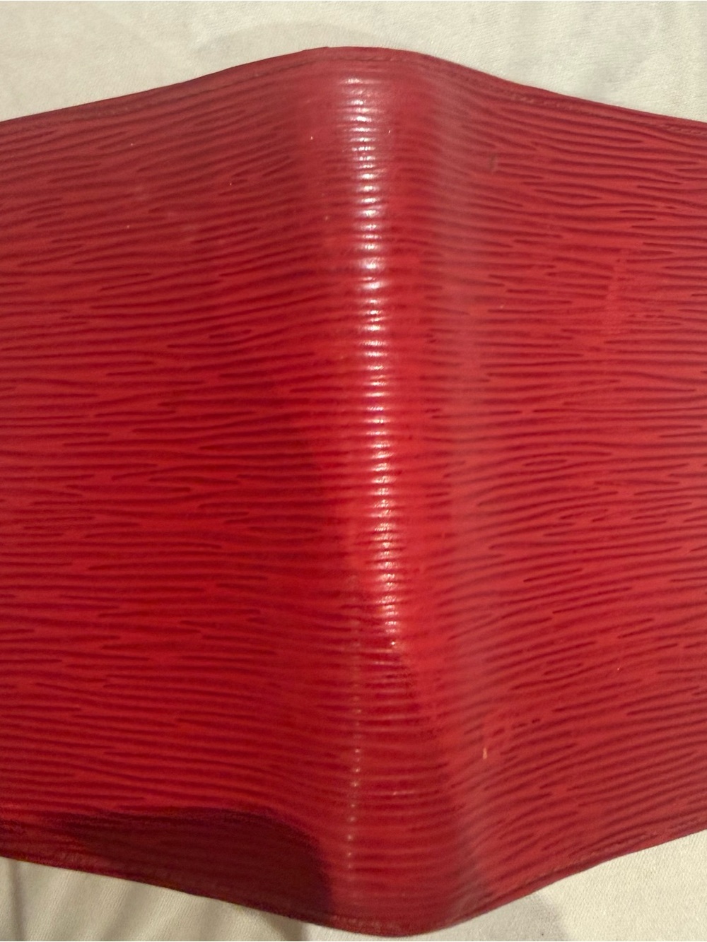 Louis Vuitton Red Textured Epi Leather Snap mini agenda. Can hold 3 cards. - Picture 3 of 10